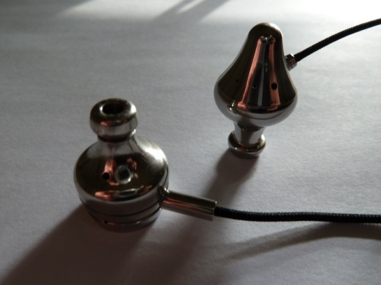 Final Audio Design -- Piano Forte IX (aka 1602SS) vs 1601SS