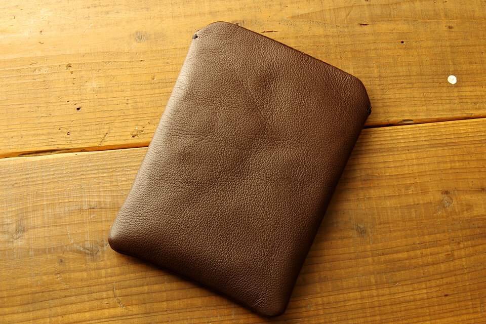 LIONA》本革レザースリーブケース iPad Pro 12.9・13 / Air 13インチ