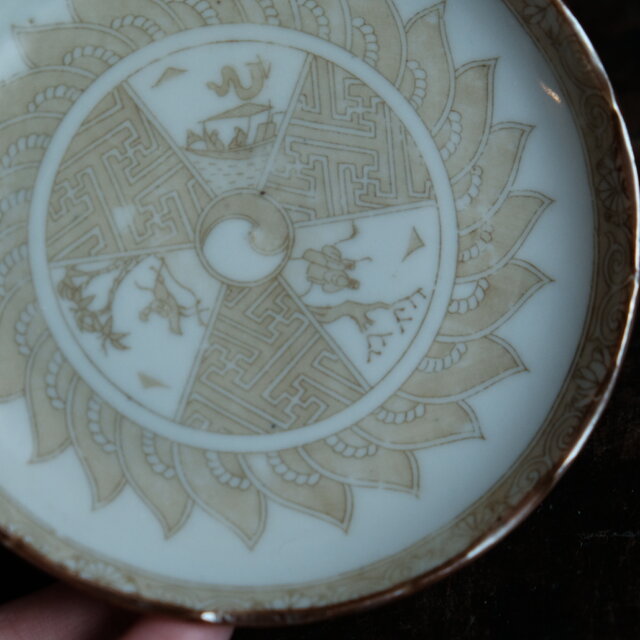 希少な色味◇中国美術なデザイン。時代印判小皿 骨董/antiques 馬 人