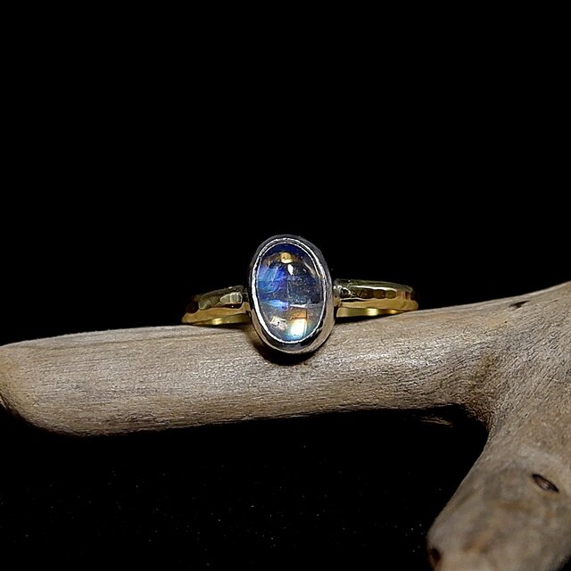 レインボームーンストーンのリング 11.5号 ～真鍮と銀の指輪～ 天然石
