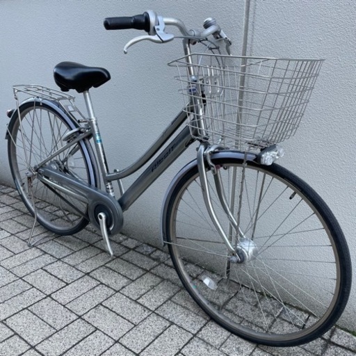 ブリヂストン 自転車 ベルトラ 27インチ 変速/鍵/オートライト/カゴ