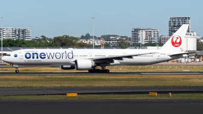 JA732J - Boeing 777-346(ER) - Japan Airlines - Flightradar24