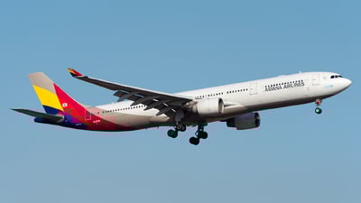 HL8258 - Airbus A330-323 - Asiana Airlines - Flightradar24