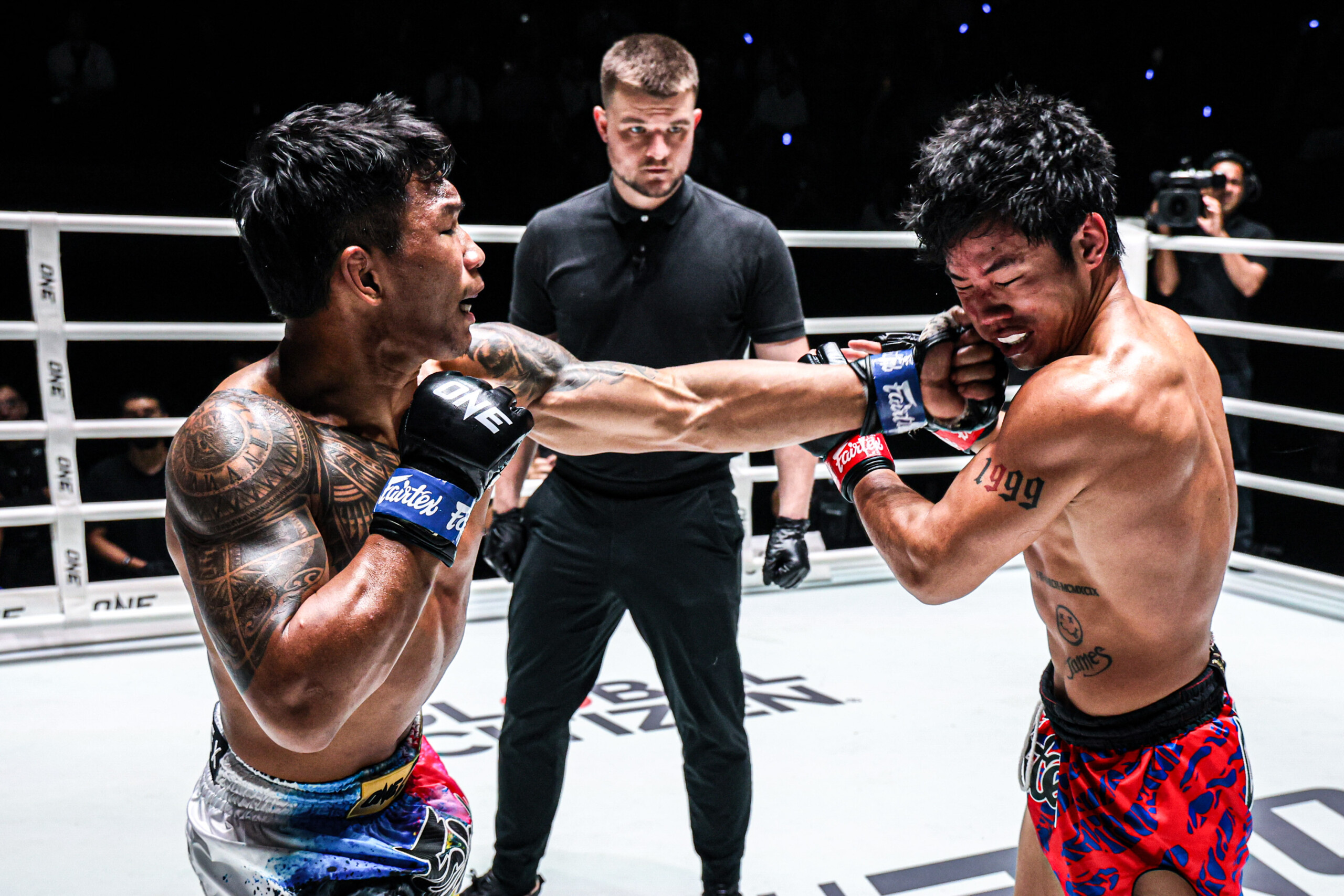 吉成名高、2025年の ONEムエタイ・ファイター・オブ・ザ・イヤーを受賞