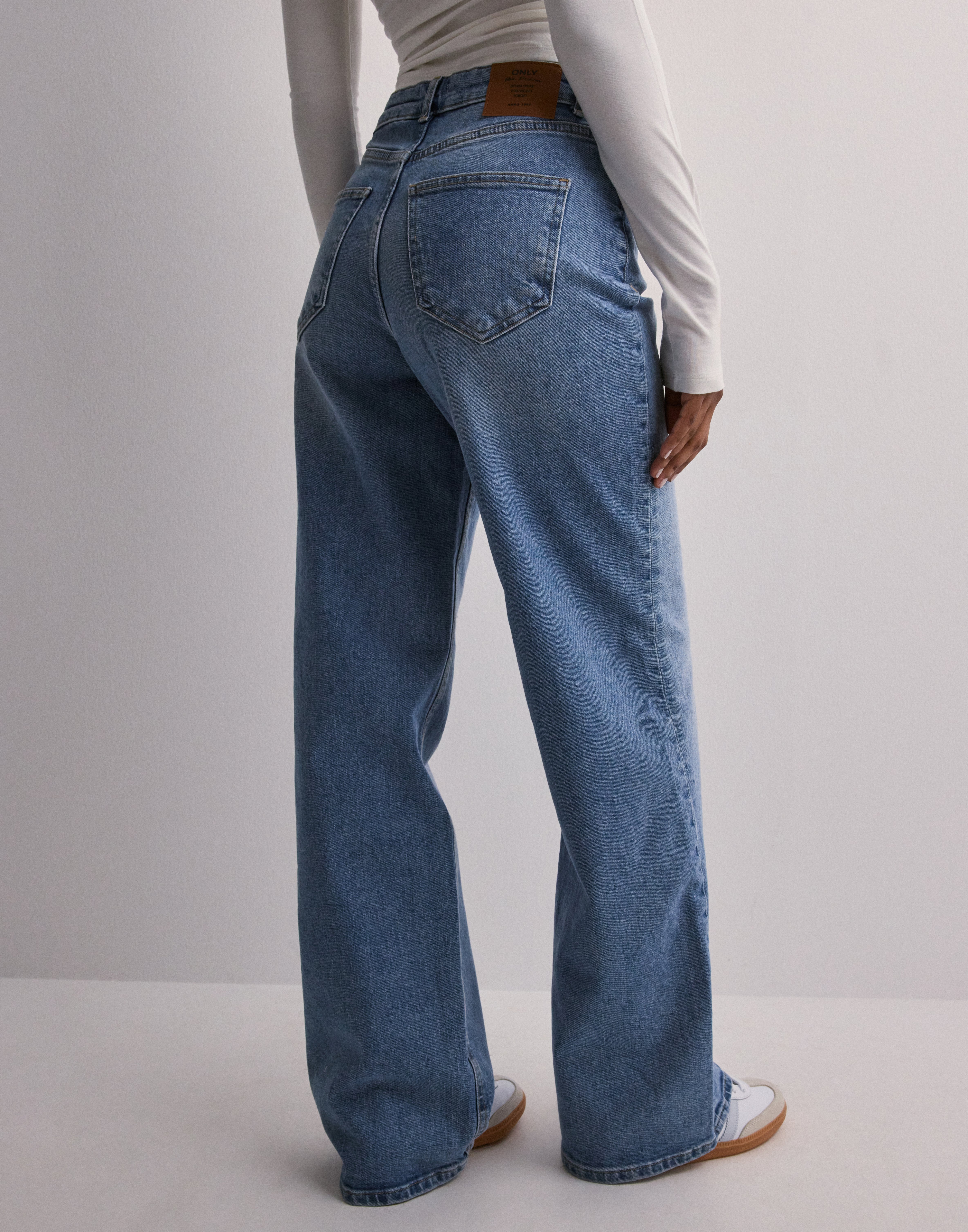 Buy Only ONLJUICY HW WIDE LEG REA365 NOOS - Medium Blue Denim