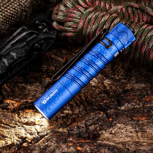 i5R EOS 懐中電灯 演色評価数 Ra 90 - Olight Japan