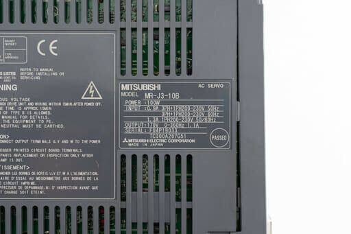 三菱 ACサーボアンプ MR-J3-10B (電源ON累積時間40956h・欠け・割れ