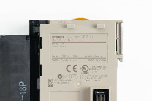 オムロン 入力ユニット CJ1W-ID211 (12年製) | 保守部品.com