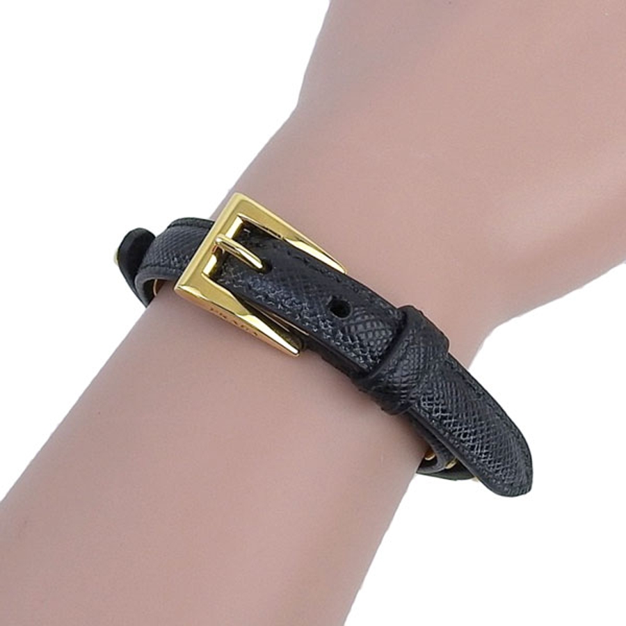 PRADA プラダ SAFFIANO レザー ブレスレット バングル[品番