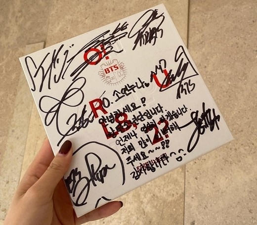 元T-ARA ソヨン、BTS（防弾少年団）の直筆サイン入りデビューアルバム
