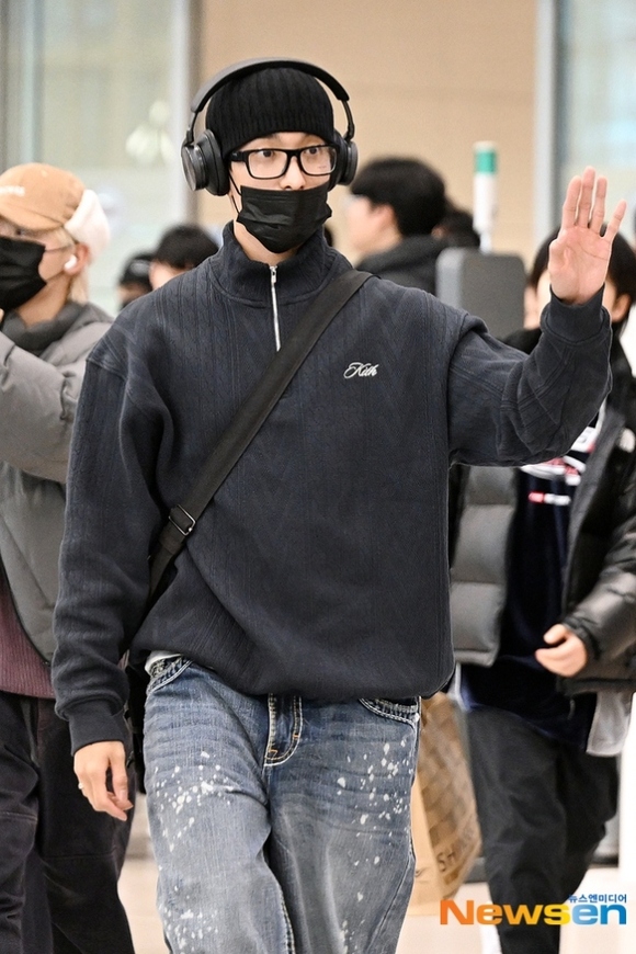 PHOTO】SEVENTEEN、名古屋でのコンサートを終えて帰国（動画あり