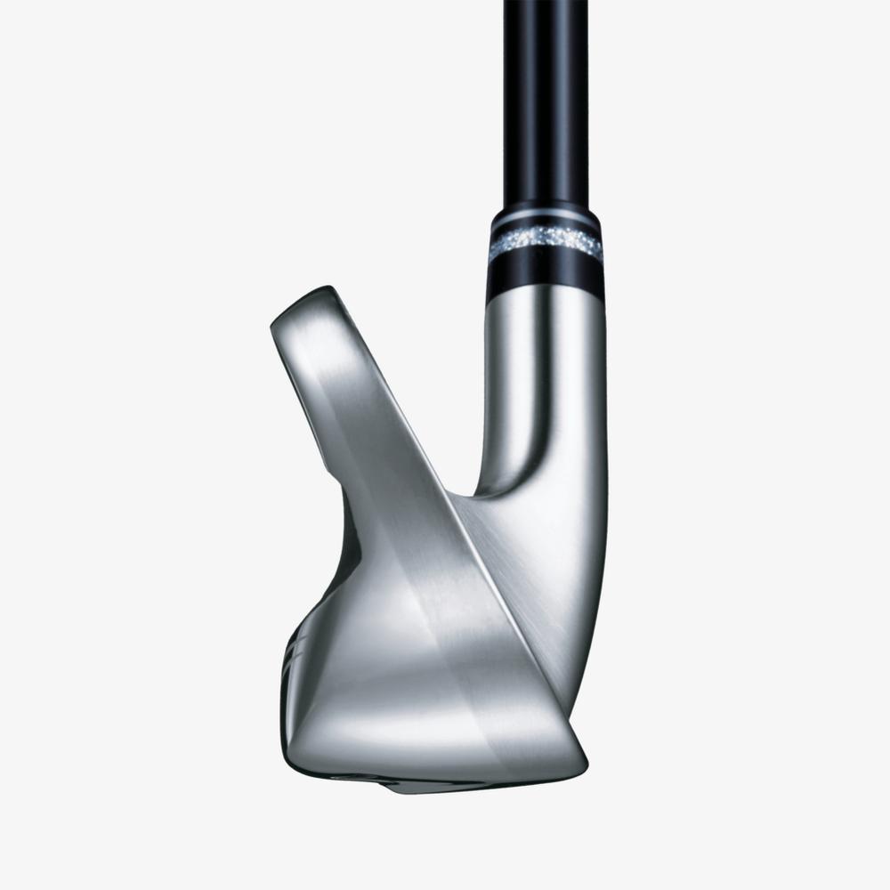 XXIO Prime 11 Irons w/ Graphite Shafts | PGA TOUR Superstore