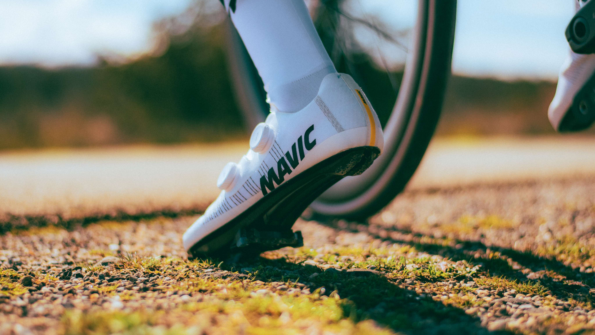 ペダルを踏み込む - Mavic