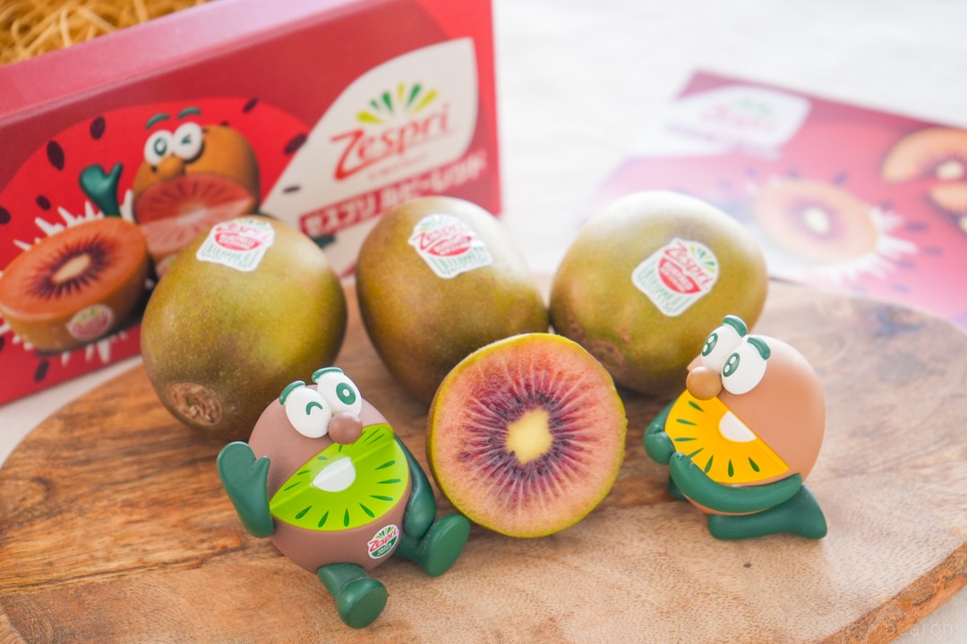 ゼスプリ期間限定「ルビーレッド」を食べてみた！才色兼備な赤いキウイ