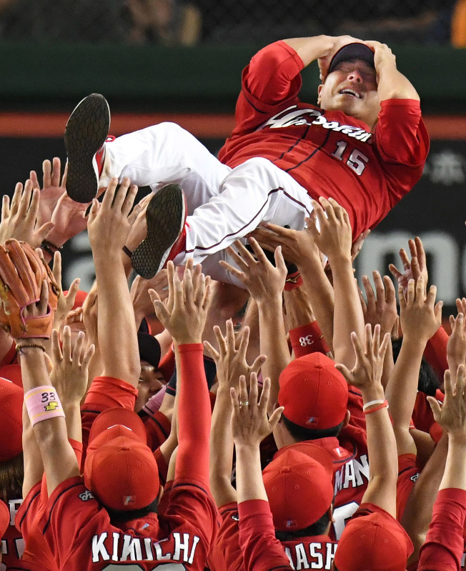 広島リーグV：カープ魂、結実…この瞬間のため帰ってきた | 毎日新聞