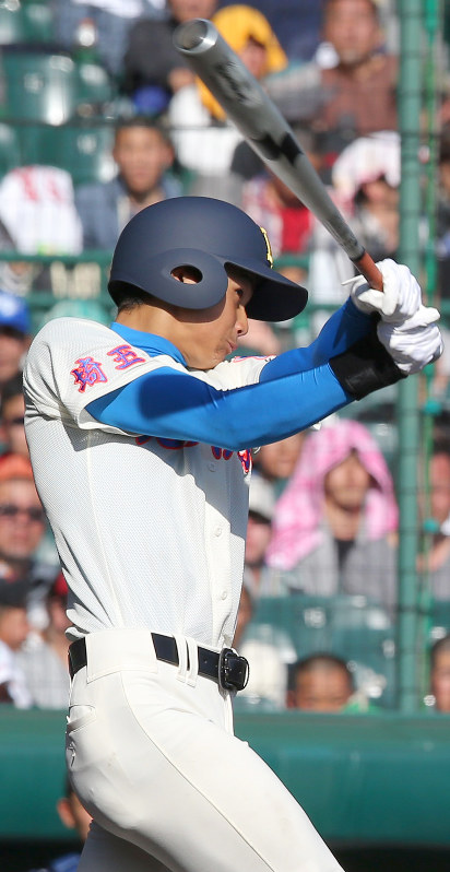 選抜高校野球：花咲徳栄の西川、緊張解け「本物の4番」に | 毎日新聞