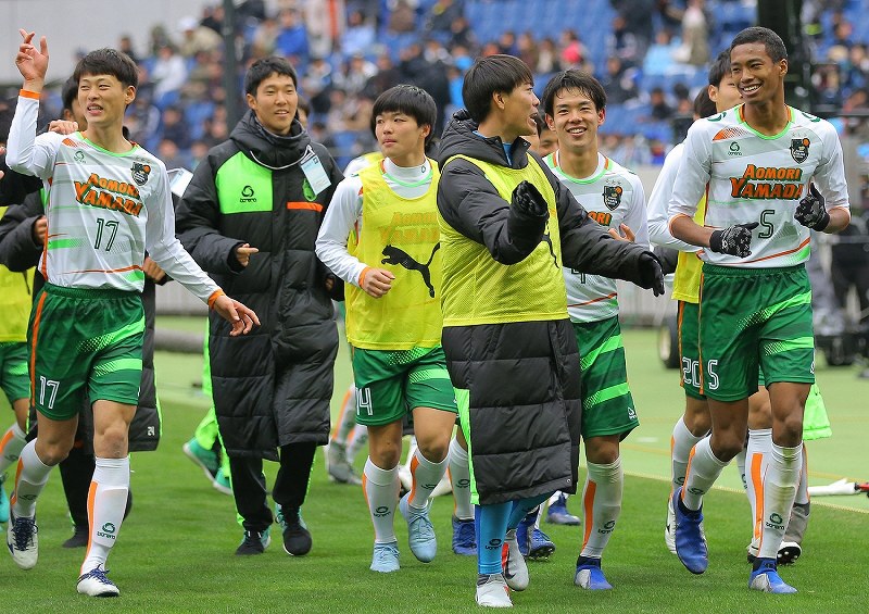 高校サッカー：準決勝 尚志vs青森山田 瀬戸内vs流通経大柏 [写真特集1