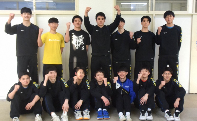 190センチカルテット 男子バレー駿台学園が目指す夢のチーム | 毎日新聞