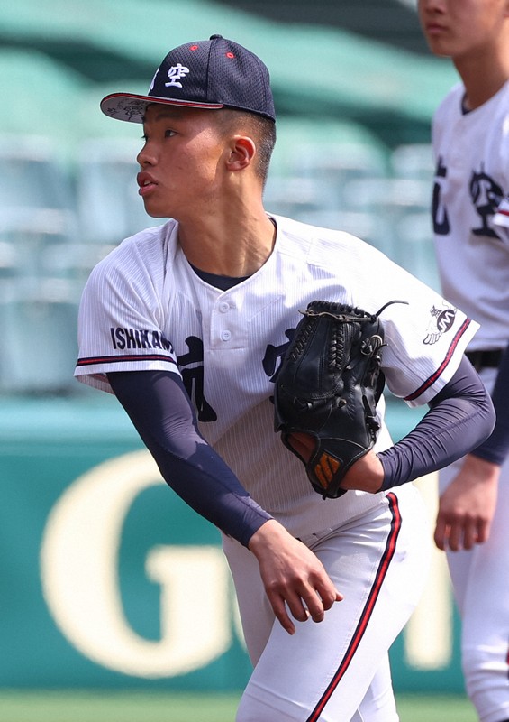 日本航空石川の被災球児 父から譲り受けたグラブで挑むセンバツ | 毎日新聞