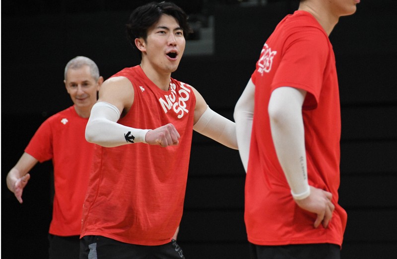 バレー界の「二刀流」 ウルド名古屋・水町泰杜 きっかけは熊本地震