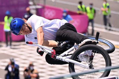 BMX中村輪夢 部品の名を持つ申し子 悔しさより伝えたい楽しさ | 毎日新聞