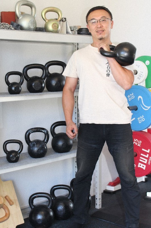 東海BIZ：三重県・桑名市 伊藤鉉鋳工所 「ケトルベル」受注に火