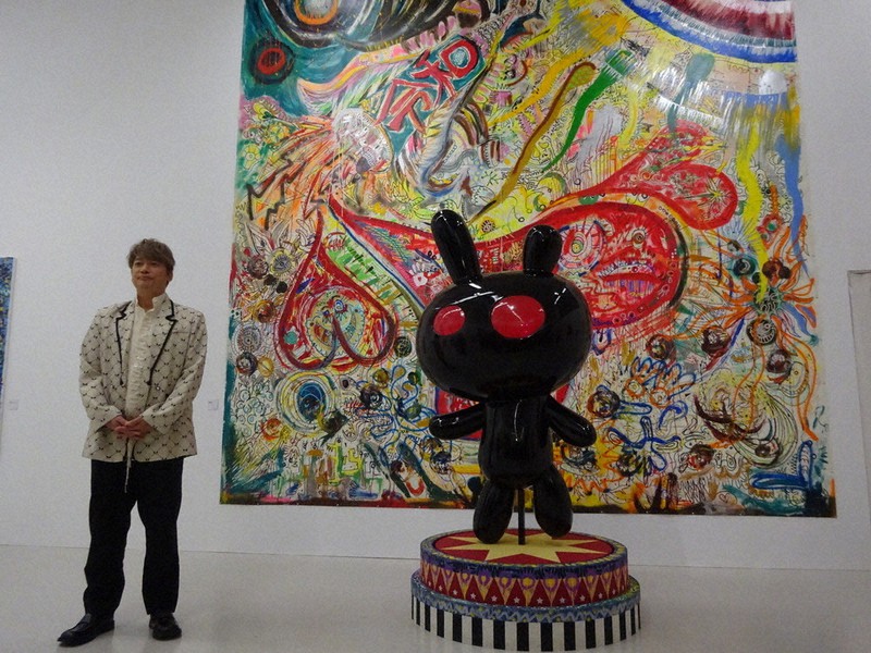 香取慎吾 九州初の個展 「光」と「闇」200点展示 福岡市美術館で「WHO