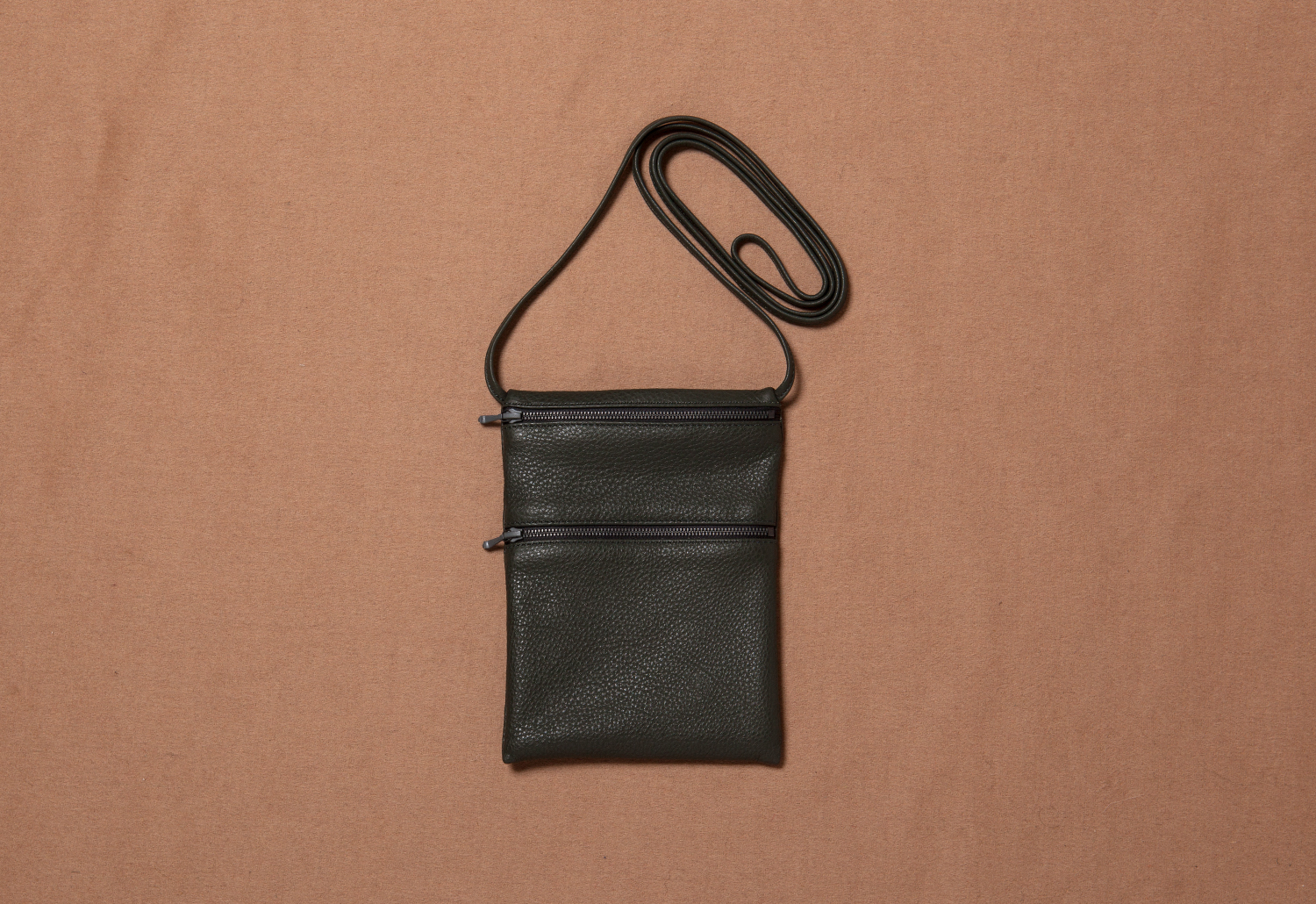 テーマは”ミリタリー”。COMOLI for ROOTS to BRANCHESのカプセル