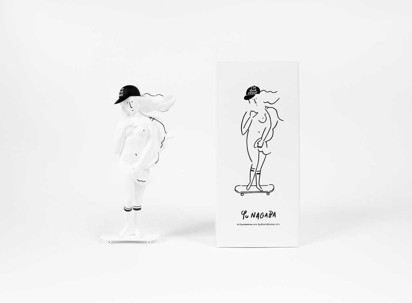 初となる立体作品の展示とビニールフィギュアの販売も。長場雄の個展