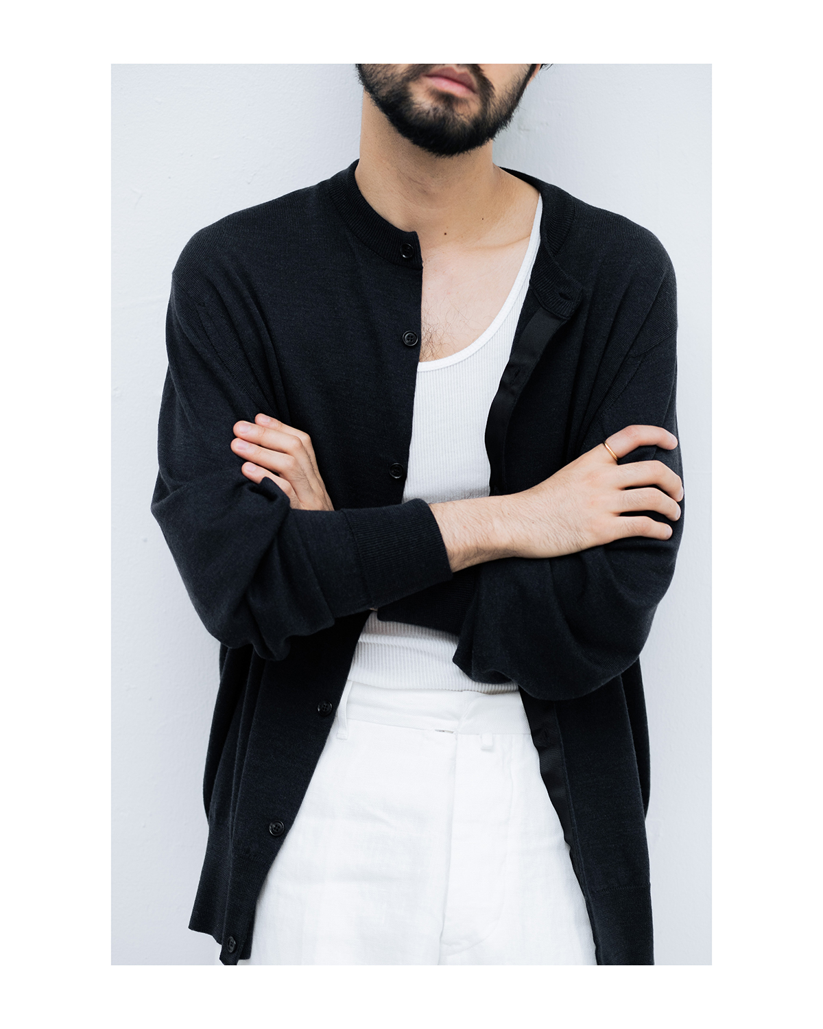 JOHN SMEDLEY × 5525gallery × L'ÉCHOPPEのクルーネックカーディガン