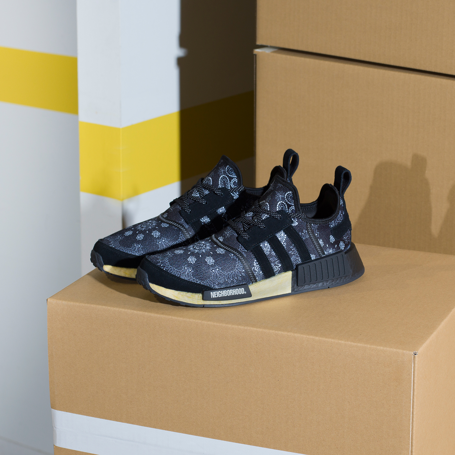 adidas Originals × NEIGHBORHOODの『NMD R1 NBHD』