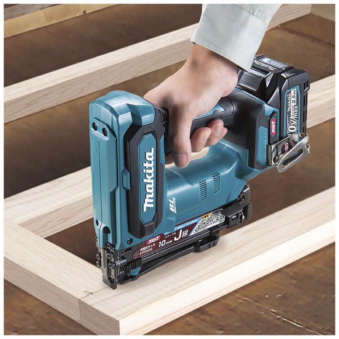 マキタ 40Vmax充電式タッカ J線ステープル専用 10×13-25mm 本体