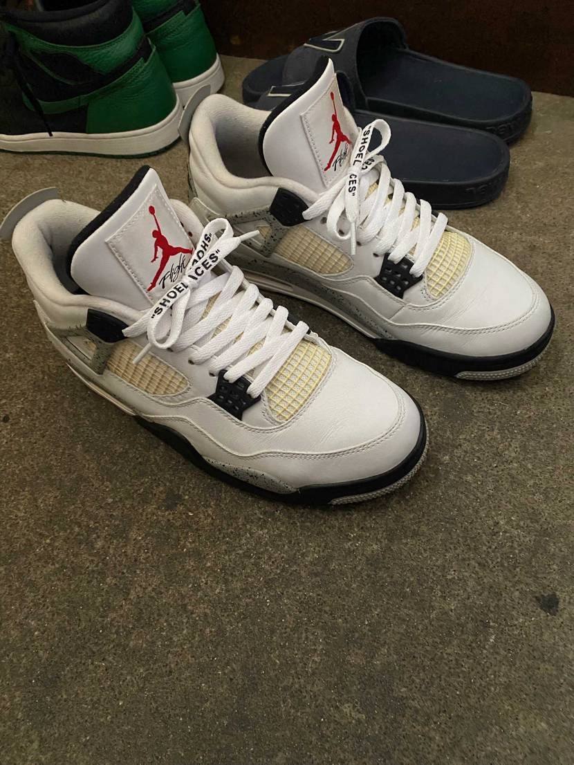 ナイキ エアジョーダン4 レトロ 