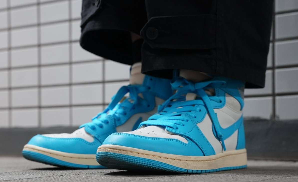 ナイキ エアジョーダン1 レトロ ハイ OG 