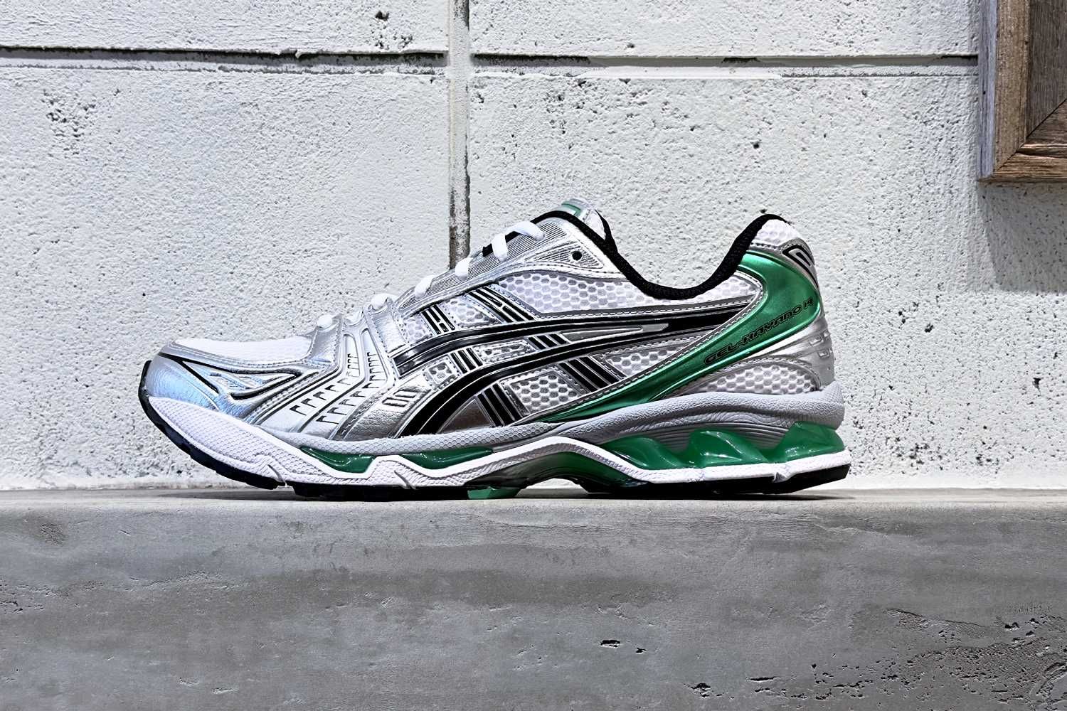 5/2発売｜Asics Gel-Kayano 14 