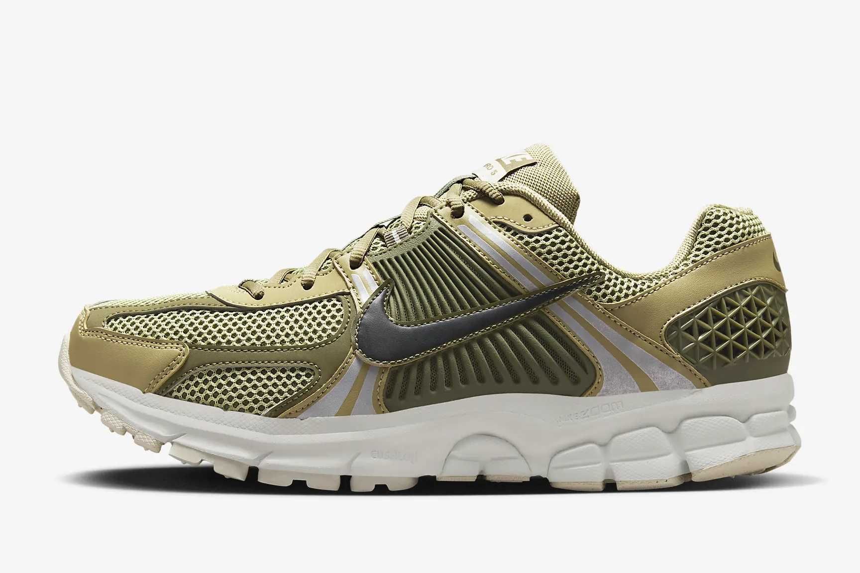 2/12発売｜Nike Zoom Vomero 5 