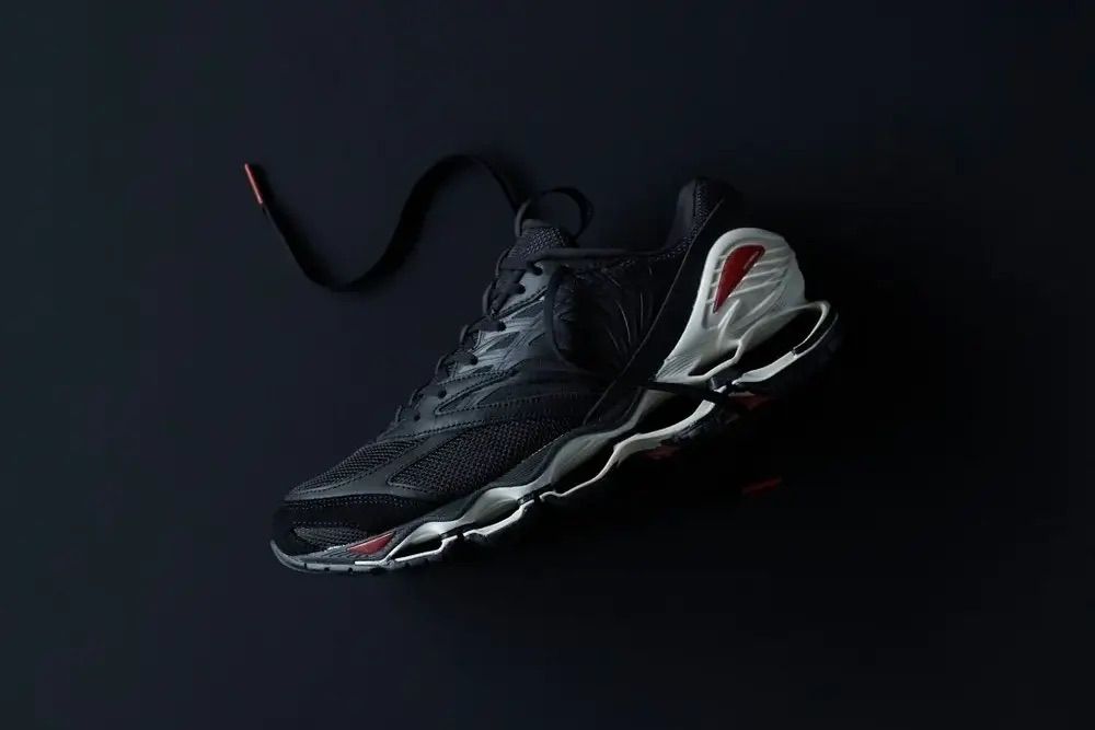 3/2発売｜Graphpaper × Mizuno Wave Prophecy LS 