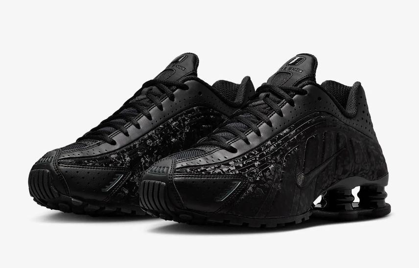 Nike Women's Shox R4 