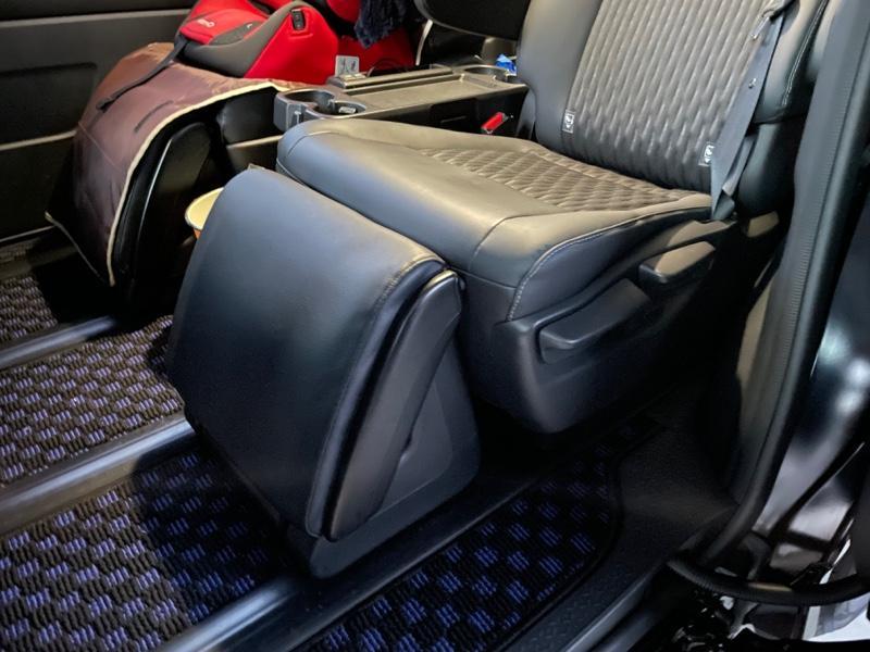 トヨタ(純正) オットマン のパーツレビュー | ノア(あらら) | みんカラ