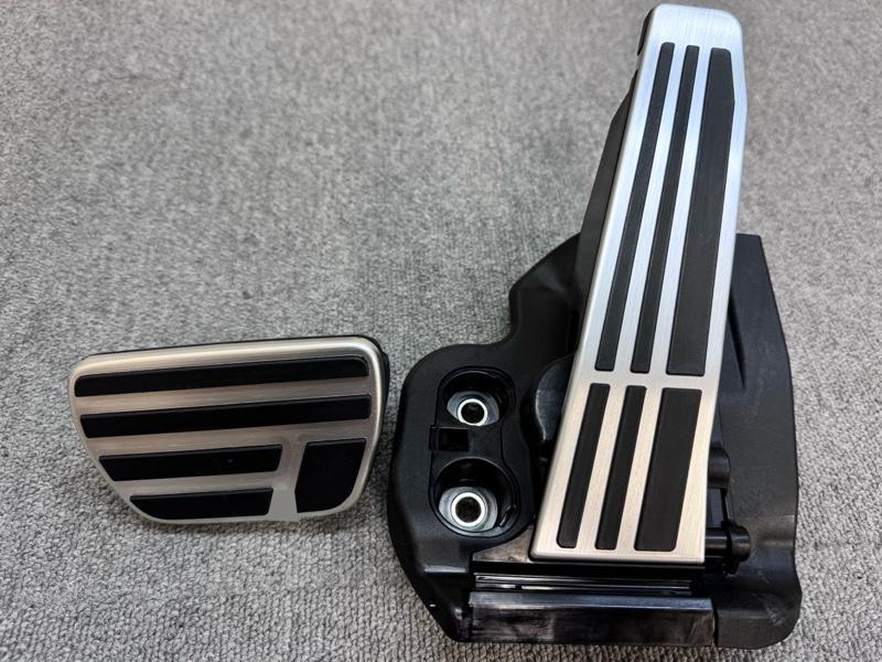 レクサス(純正) RXアルミペダルセット(アクセル&ブレーキ) のパーツ