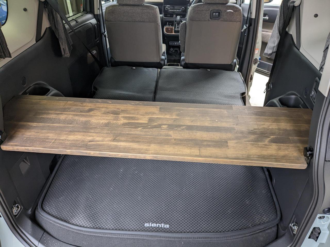 自作 テーブル兼ラゲッジボード のパーツレビュー | シエンタ(kt-1500