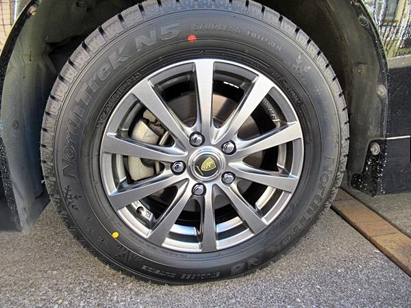 AUTOBACS North Trek N5 195/65R15 のパーツレビュー | ヴォクシー
