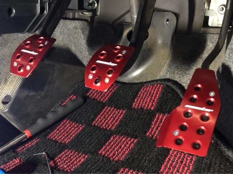 MONSTER SPORT スポーツドライビングペダルカバー のパーツレビュー