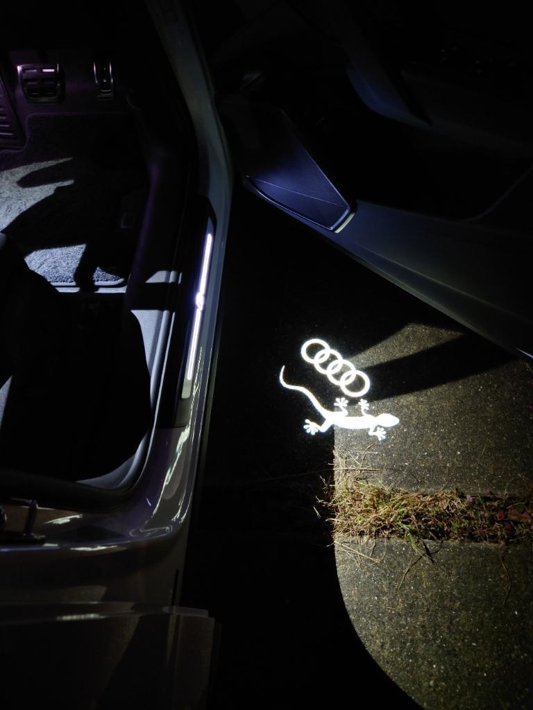 Audi純正(アウディ) ドアエントリーライト のパーツレビュー | Q5(夢に