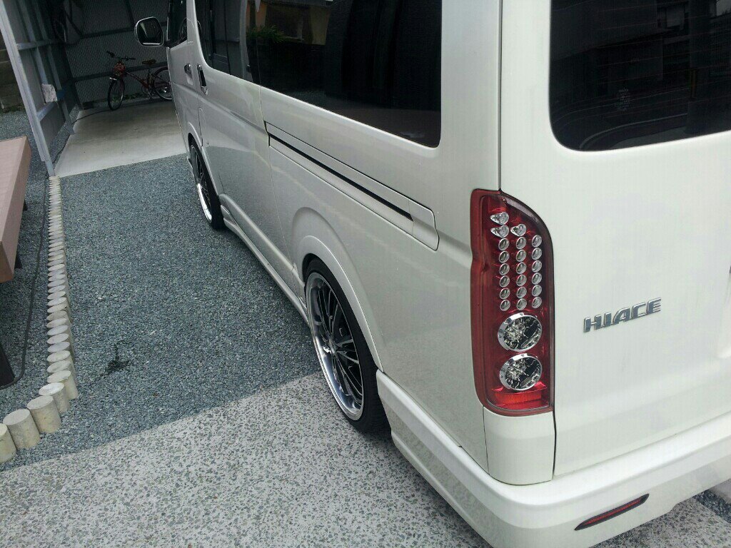 ホイールツライチ化（トヨタ ハイエースワゴン）by キャンター658