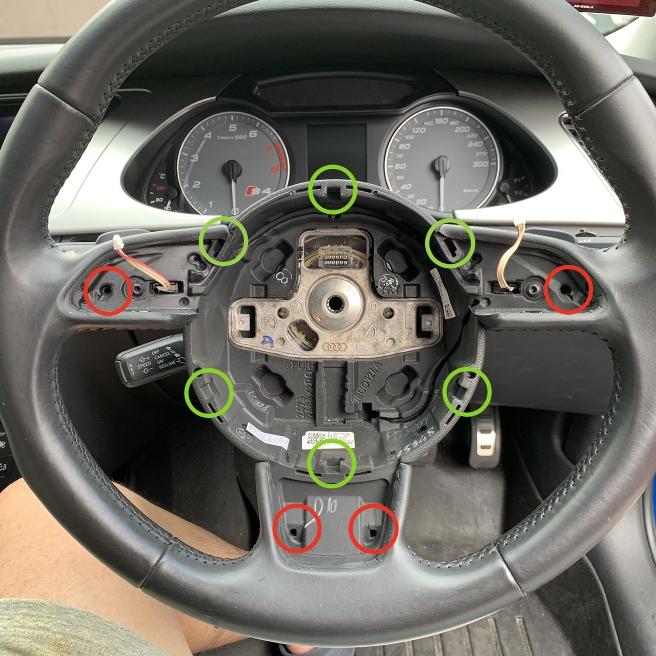 パドルシフトの交換（アウディ S4 (セダン)・B8）by ぱーぷい2号