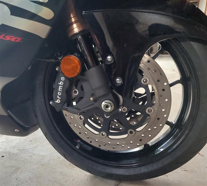 スズキ純正ブレンボキャリパー交換（スズキ GSX1300R HAYABUSA