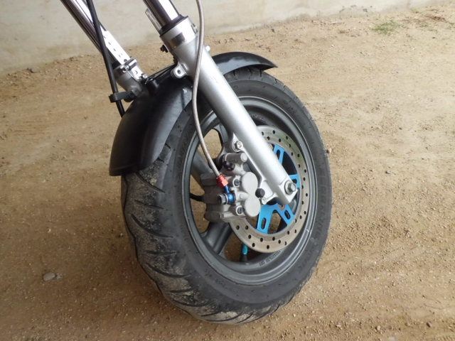 ホンダ(純正) XR100フロントフォーク、NSR50フロントホイール のパーツ