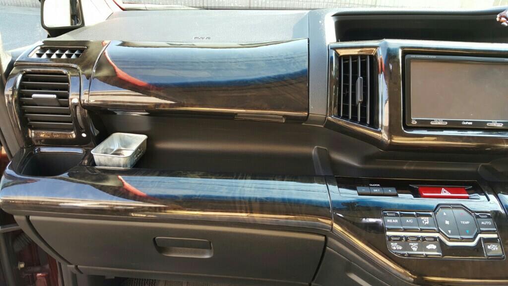 ☆ステップワゴン RK1⁄2⁄5⁄6 ピアノブラックインテリアパネル☆D