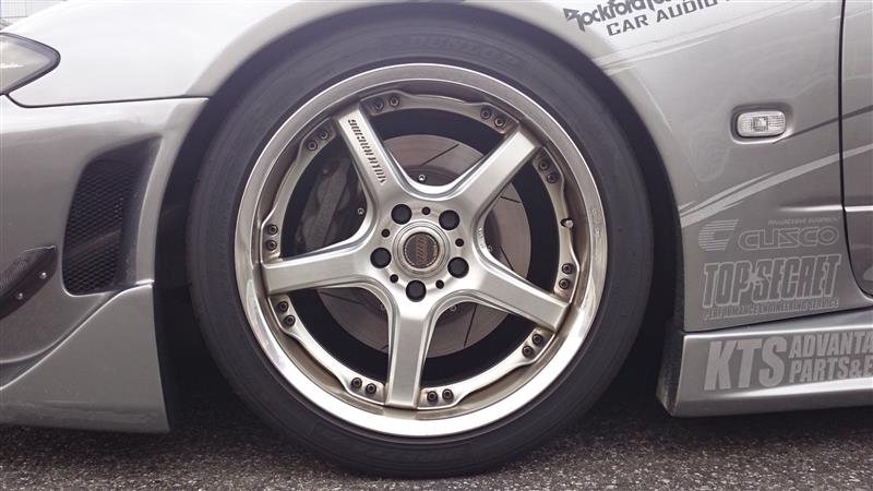 MAXドリフト フロントビッグローターキット 330mm のパーツレビュー